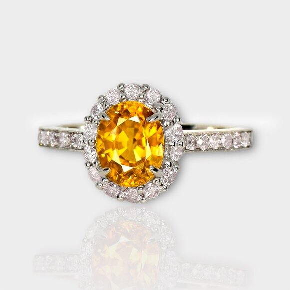 Yelloe Sphene Ring - Picture 2 of 7